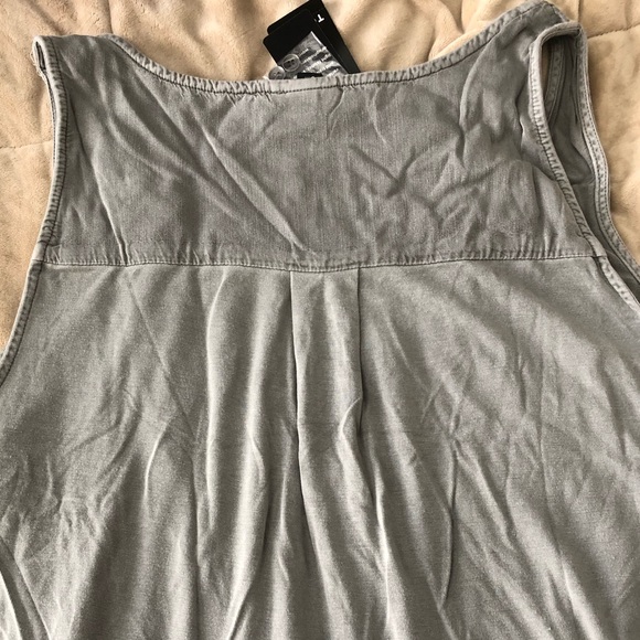 Stone-Washed Grey Torrid Tank with Button Details. Brand-New! Size 1X - Picture 6 of 6